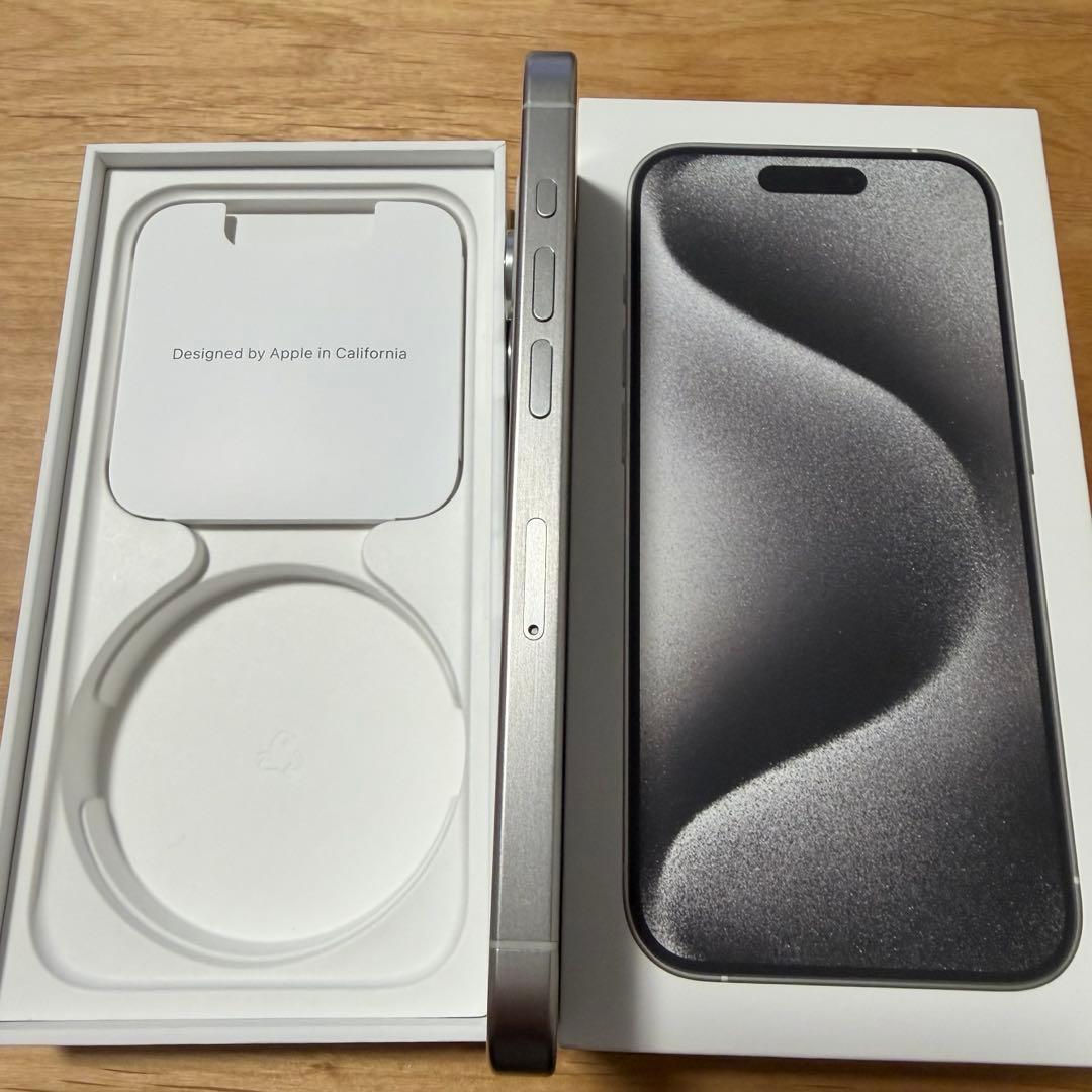 iPhone15pro 本体 256GB