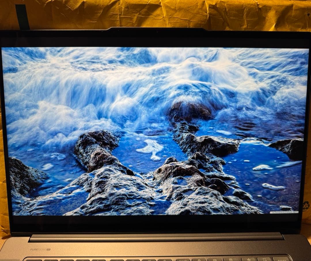 【新品同様】Yoga Slim 7i Aura Edition Gen9