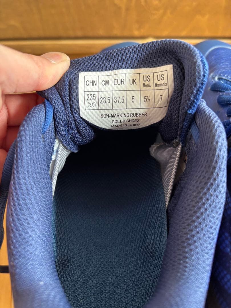 YONEX バドミントンシューズ エアラス23.5cm