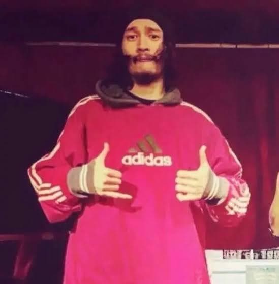 JQ103《常田大希さん着用》アディダス　プルオーバー　刺繡ロゴ　サイドデザイン