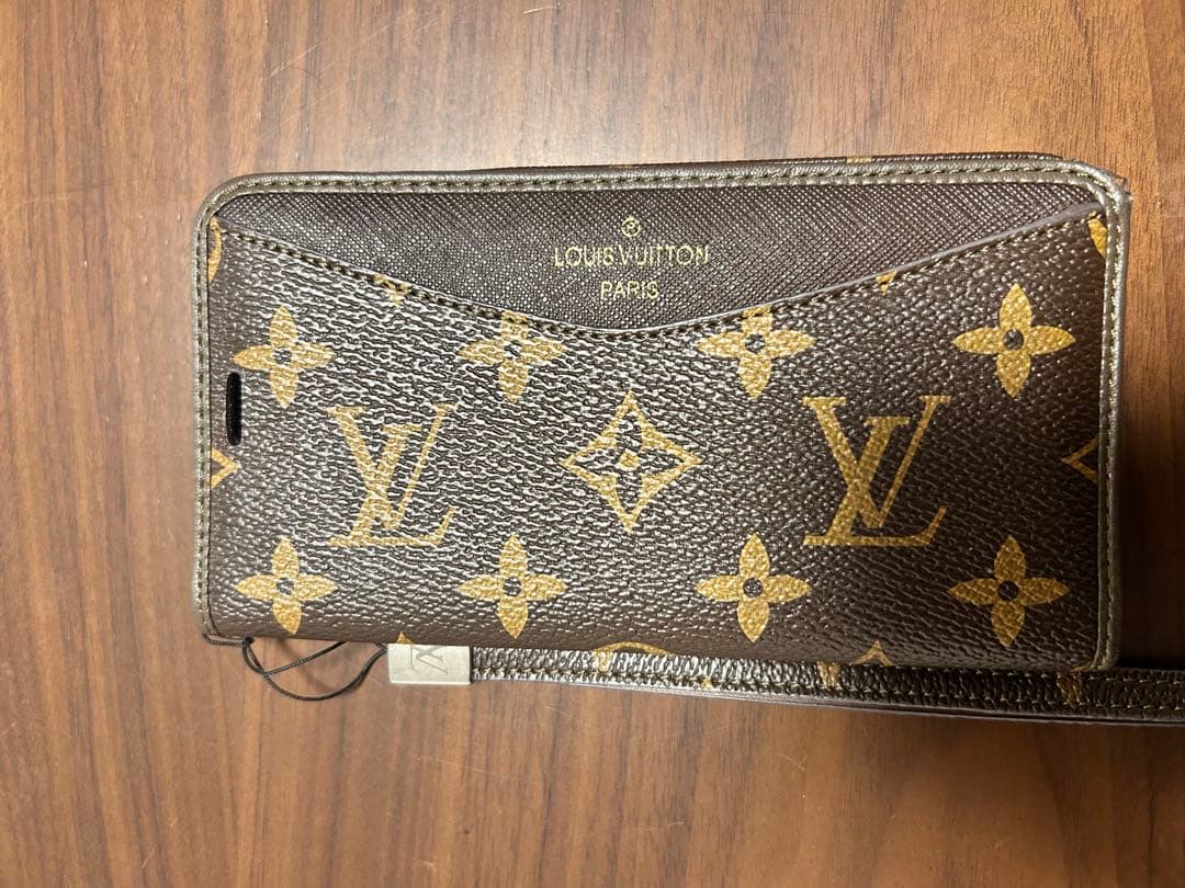Louis Vuitton 手帳型ケース モノグラム