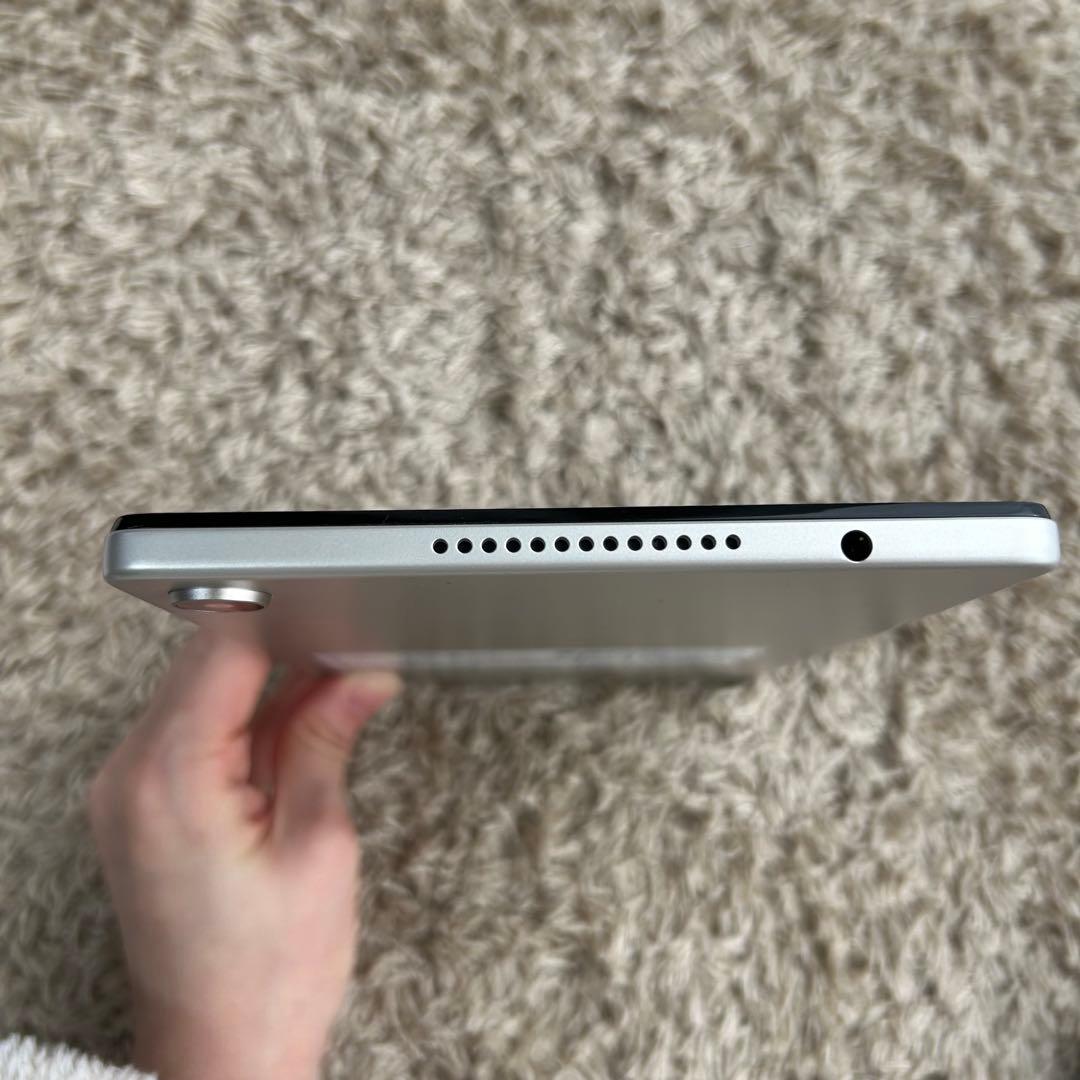 docomo dtab d42A　タブレット　専用充電器付き