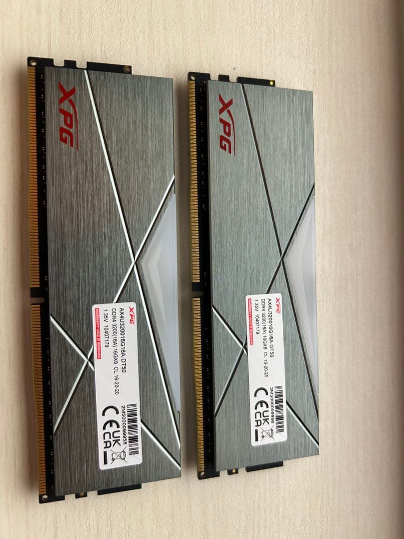 XPGメモリーDDR4 D50 RGB 32GB (2x16GB)3600MHz