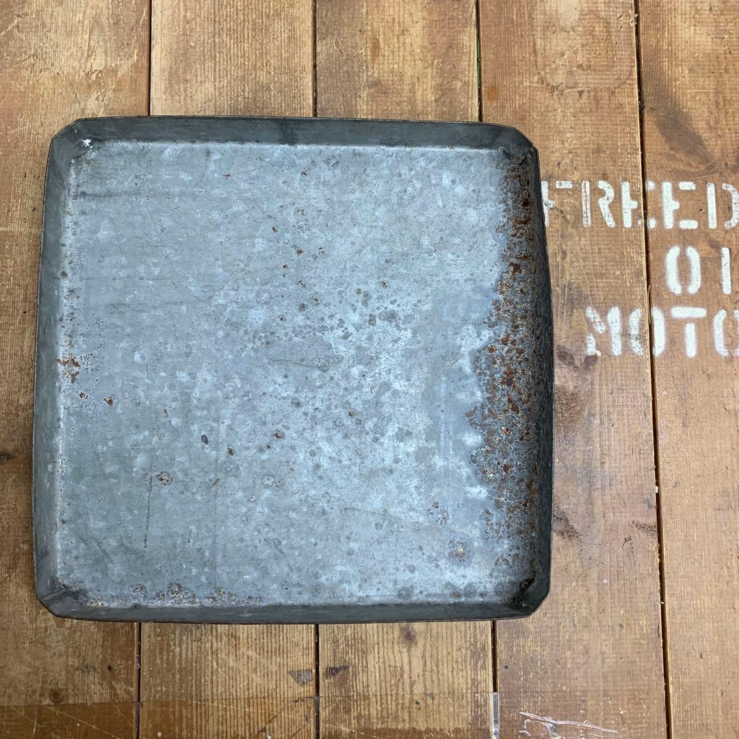 A-1 【希少】ヴィンテージ ブリキ缶 ガラス窓付き ショーケース 小物入れ 収