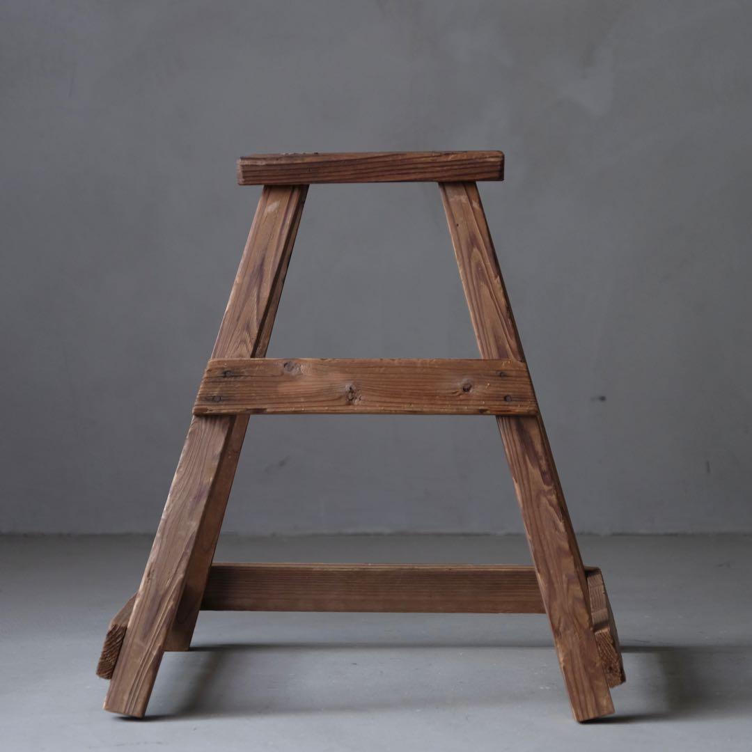 杉材 古いスツール A　椅子 チェア 展示台 花台 古家具 古民具 古道具 骨董