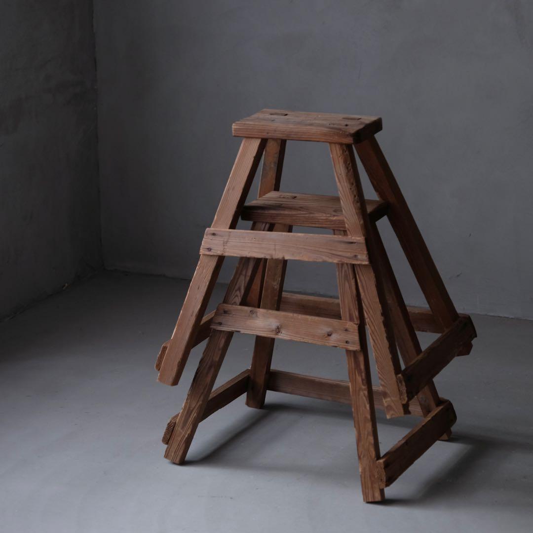 杉材 古いスツール A　椅子 チェア 展示台 花台 古家具 古民具 古道具 骨董