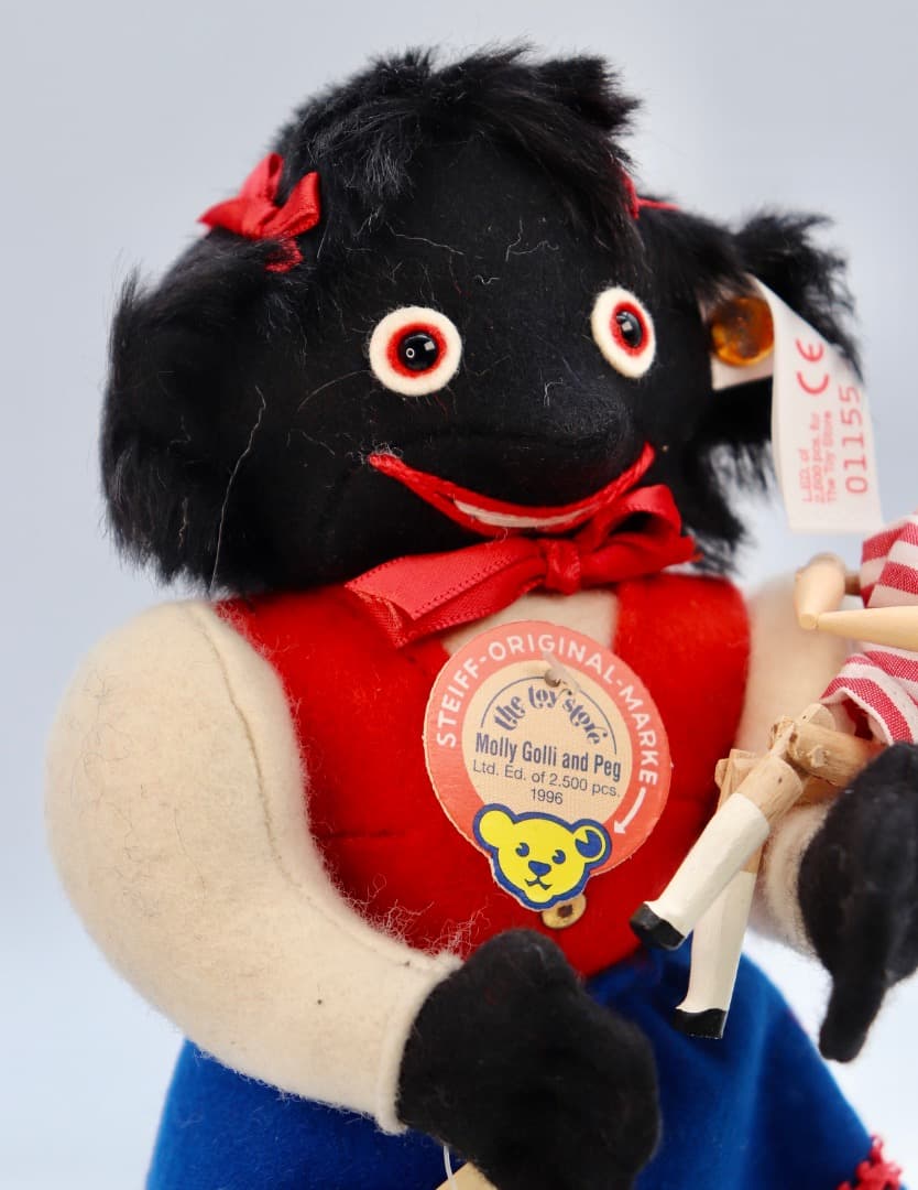 Steiff,THE TOY STOREオリジナルGolli Girl 22cm