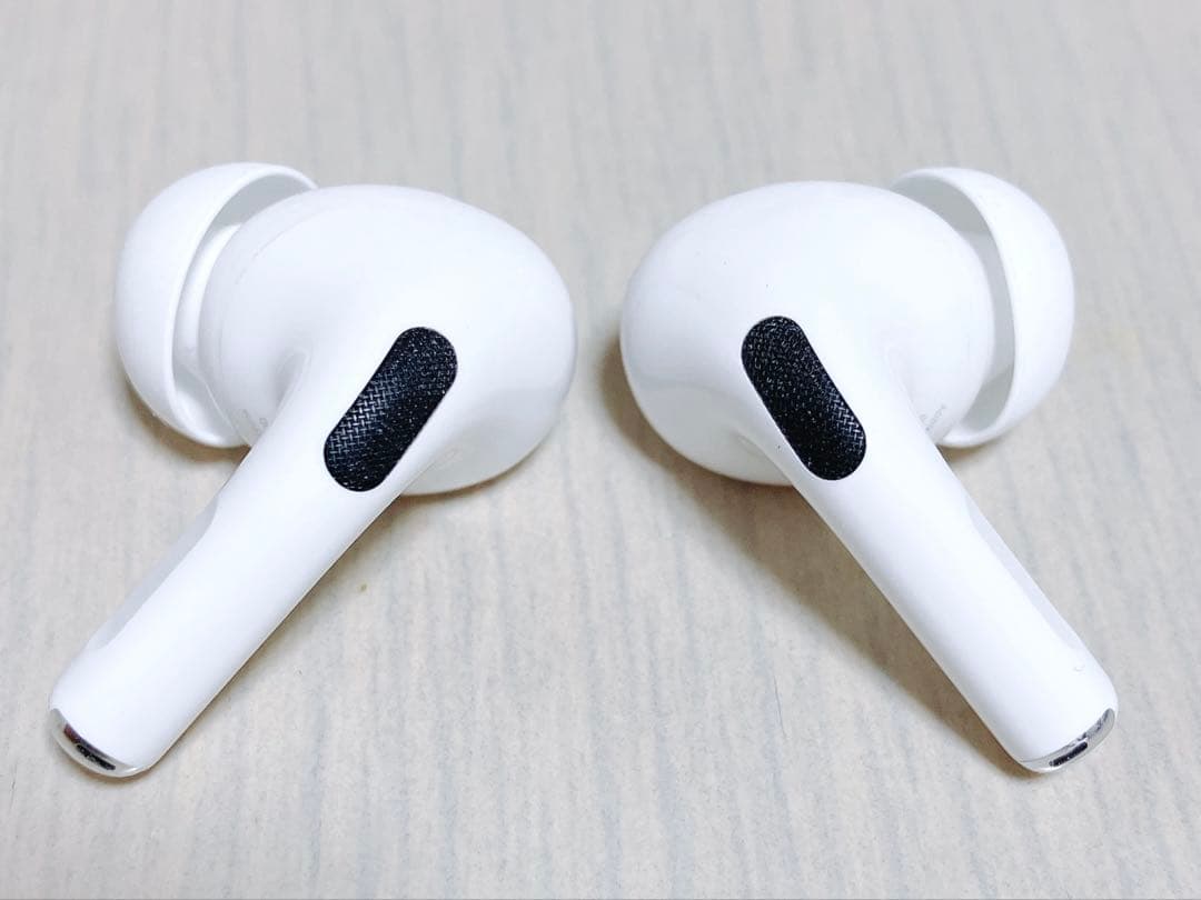 AirPods Pro 第2世代 Magsafe充電ケース Lightning