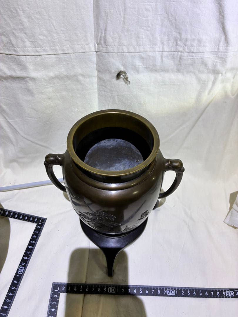 銅製 花器 山水彫刻 台付 花瓶 骨董