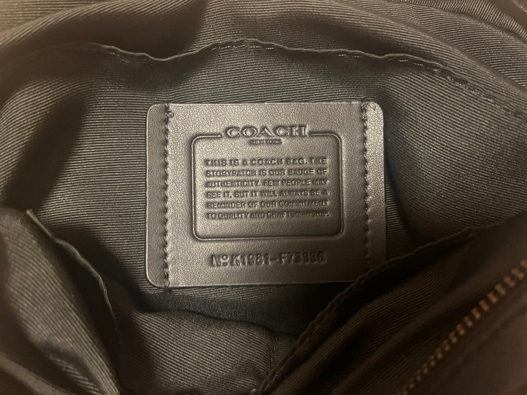 coachメンズショルダーバッグ　F73336