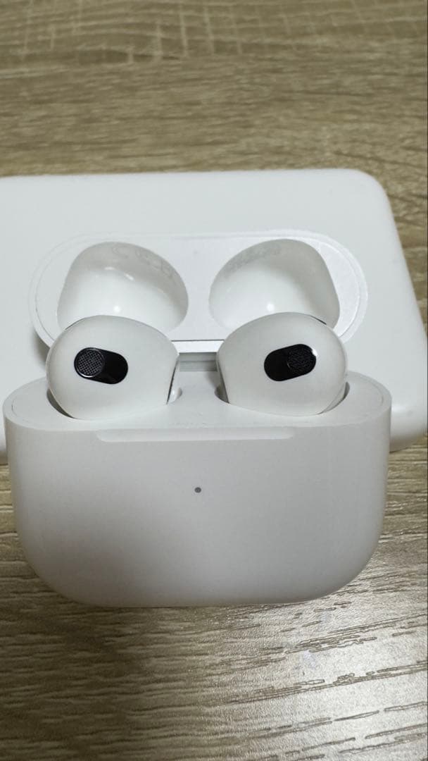 AirPods第3世代 本体 充電ケース付き