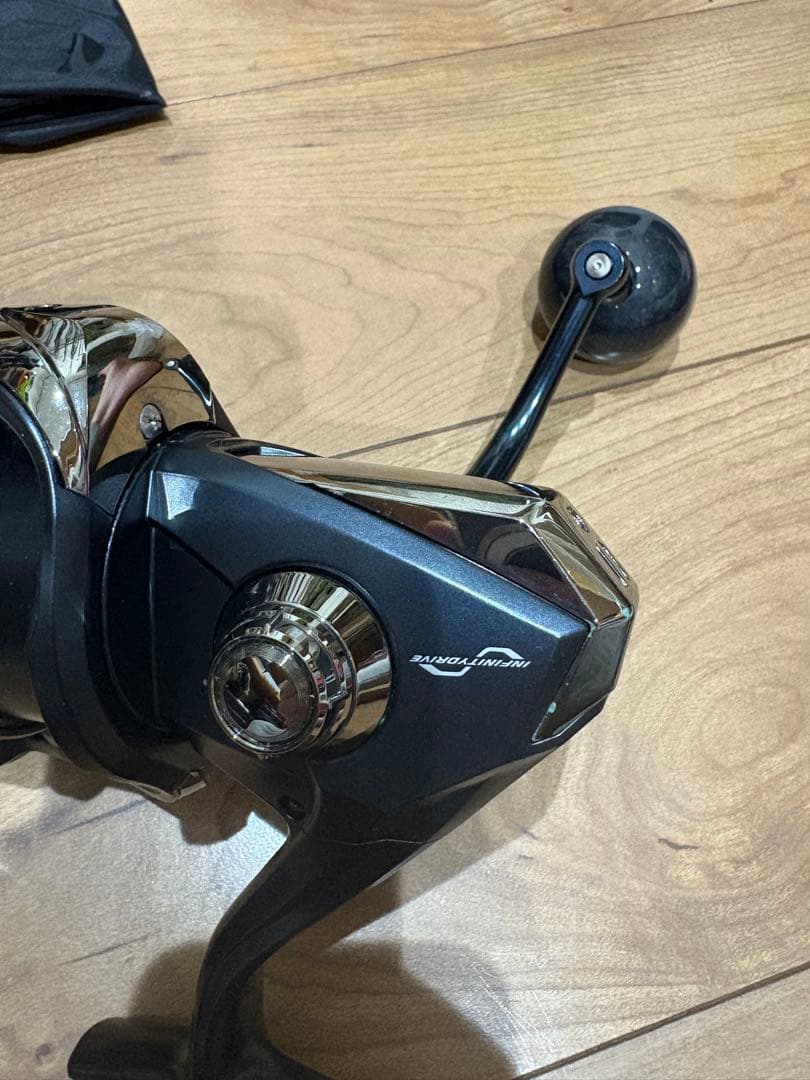 SHIMANO STRADIC SW8000HG スピニングリール
