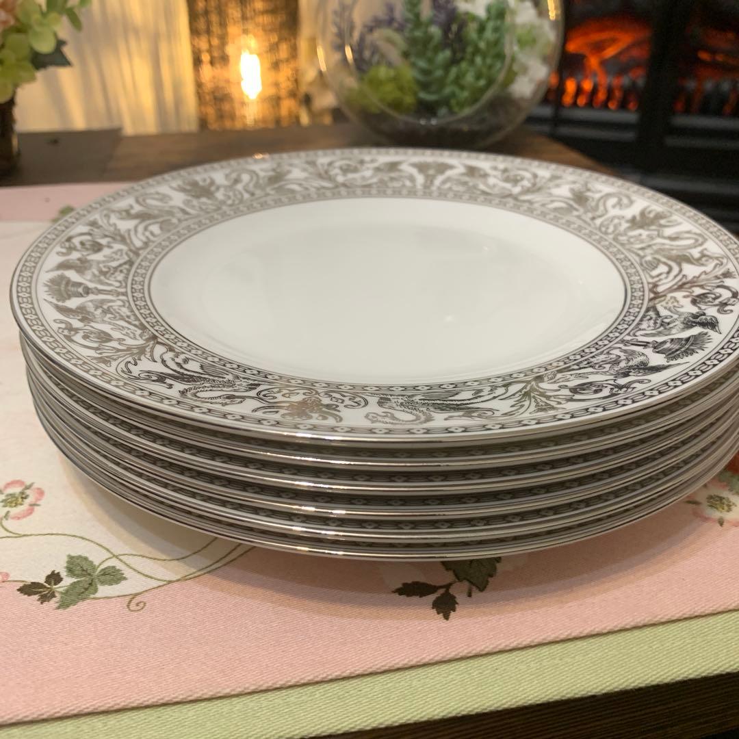 未使用　ウェッジウッド フロレンティーン　プラチナ　20.5cmケーキプレート