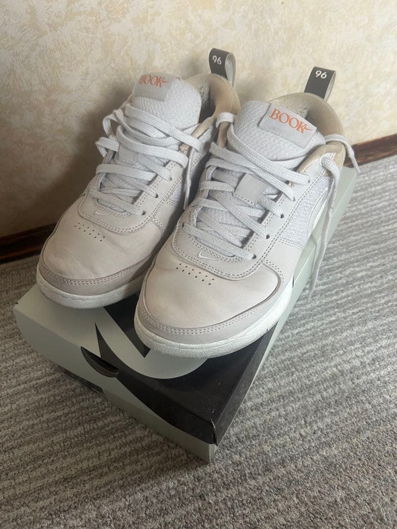 BOOK1 スニーカー