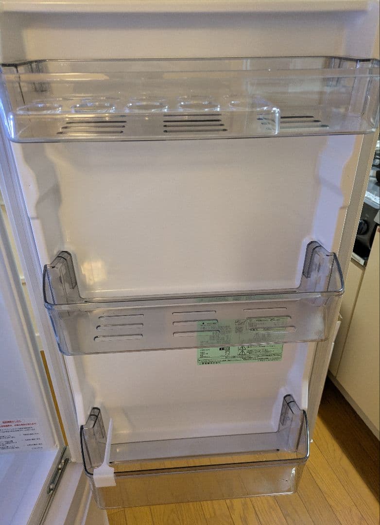 ホワイト冷蔵庫 スリムタイプ