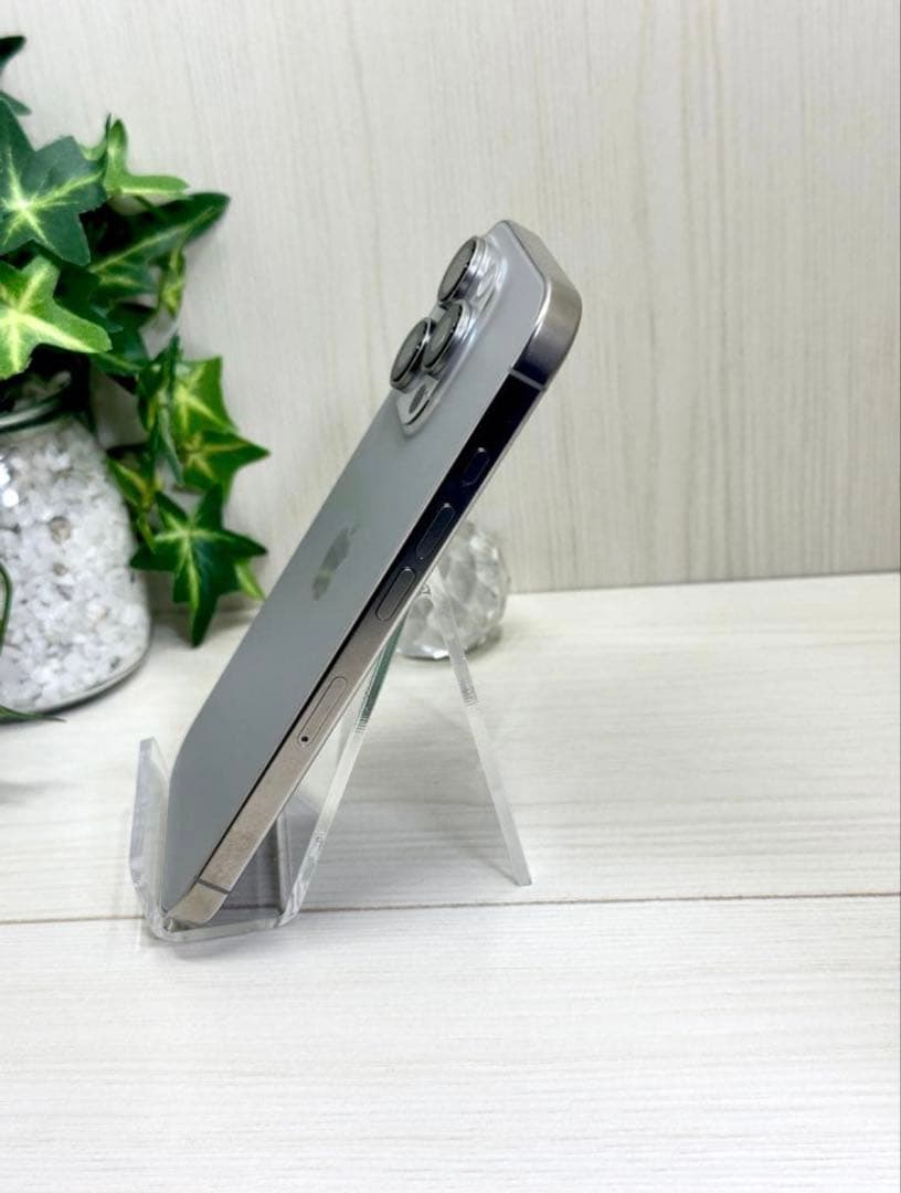 ✅✨ほぼ未使用✨iPhone16 pro 256GB❣️100%・充電22回