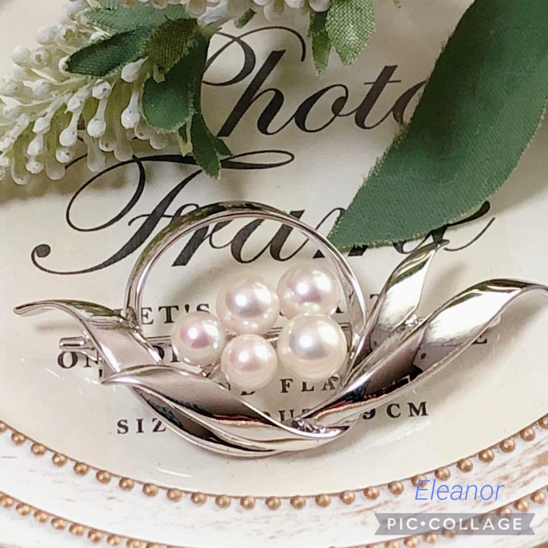 美品⭐️MIKIMOTO シルバーパールブローチ✨　可憐でエレガントなデザイン