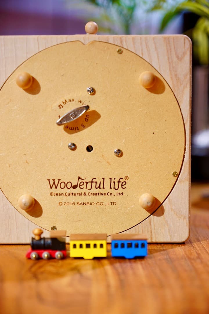 【美品】「木製ジオラマオルゴール」特注アクリルケース付／♬「線路は続くよ」