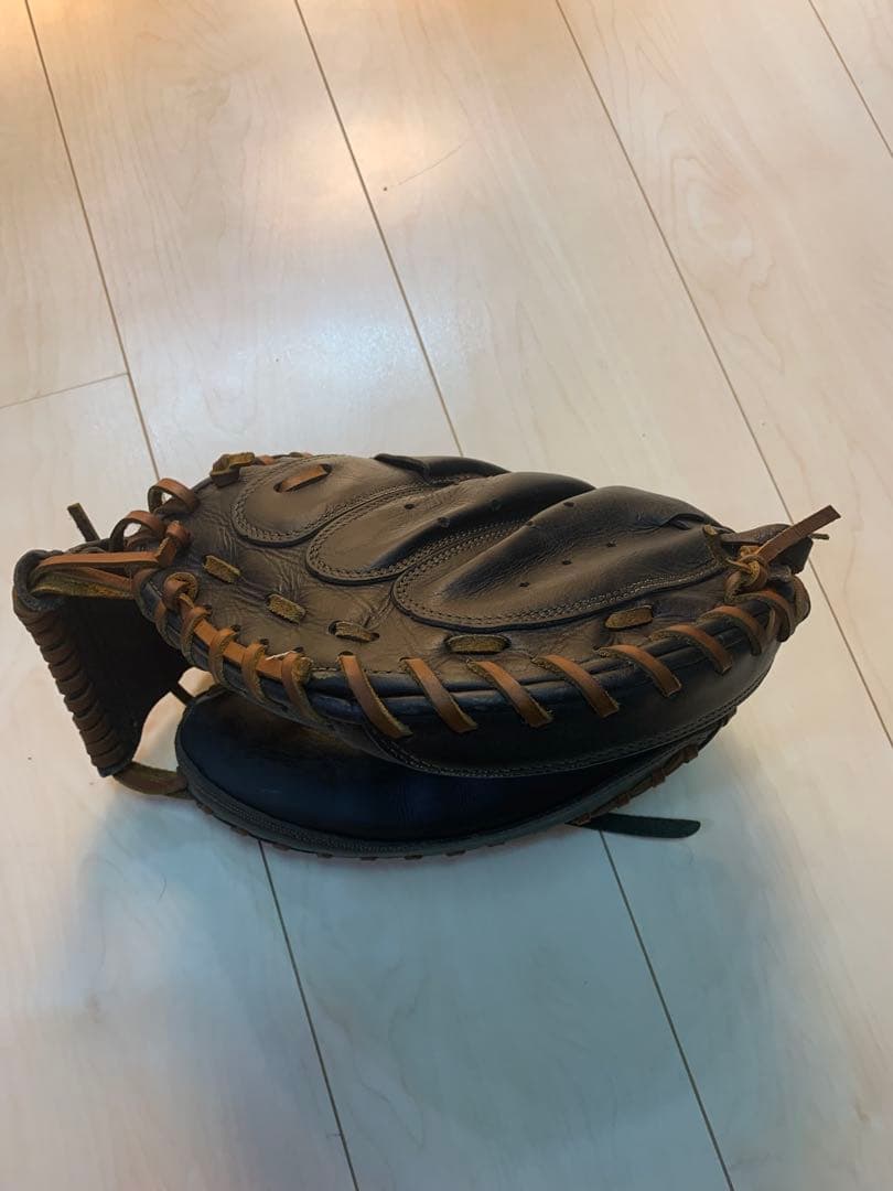 ミズノプロ　硬式用キャッチャーミット　全紐交換済み　美品