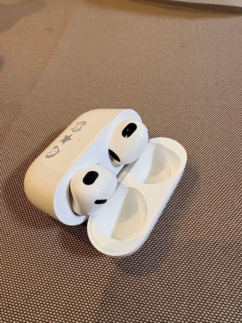 Airpods(第三世代) 刻印あり
