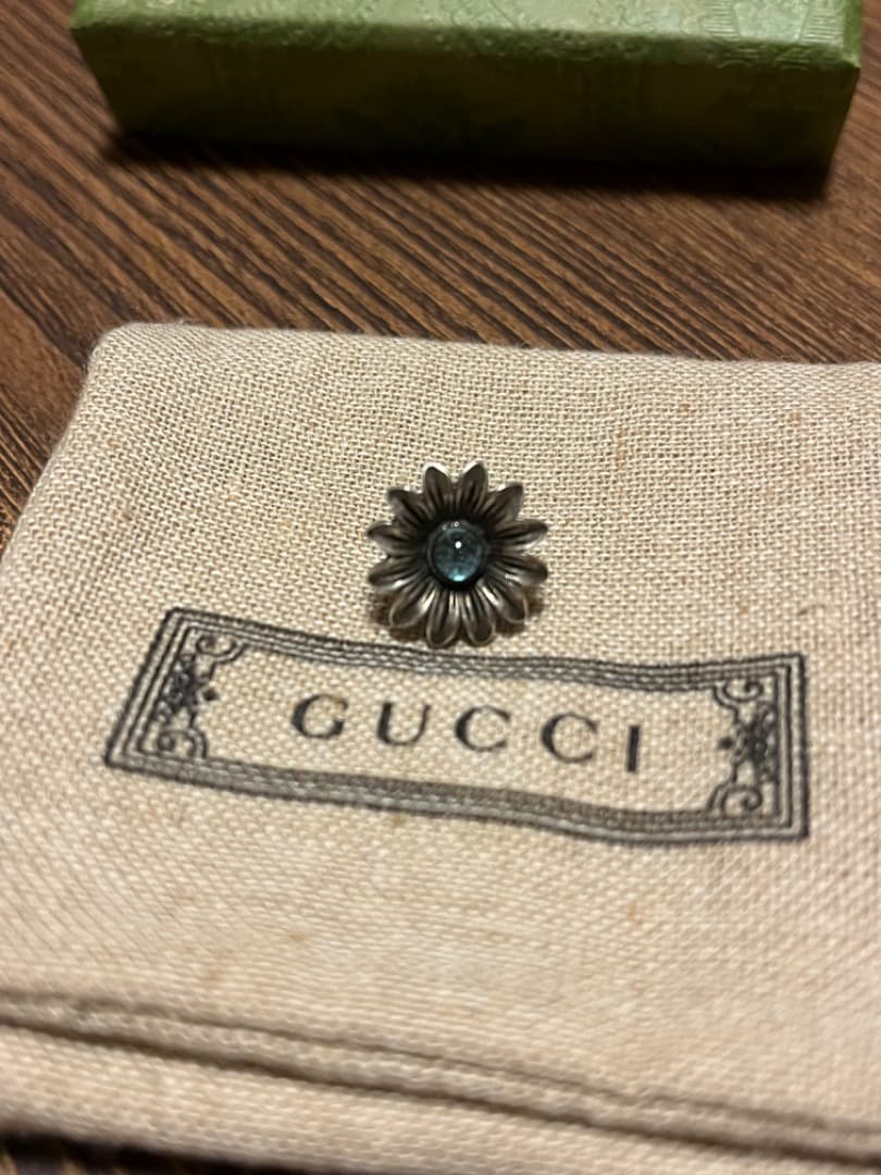 GUCCI ダブルG フラワースタッズピアス 片耳