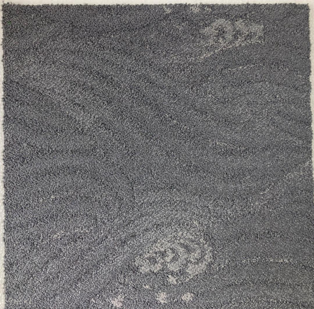 こう☆　タイルカーペット　３０枚　新品・未使用