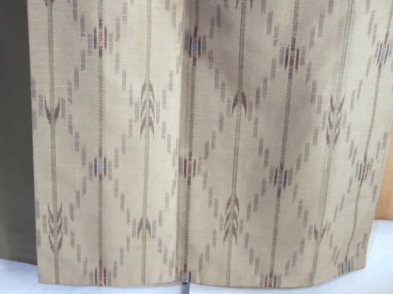 紬着物（絣文）裄68　正絹美品