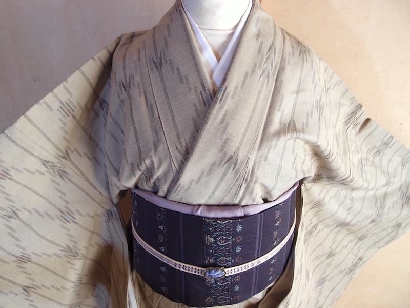 紬着物（絣文）裄68　正絹美品