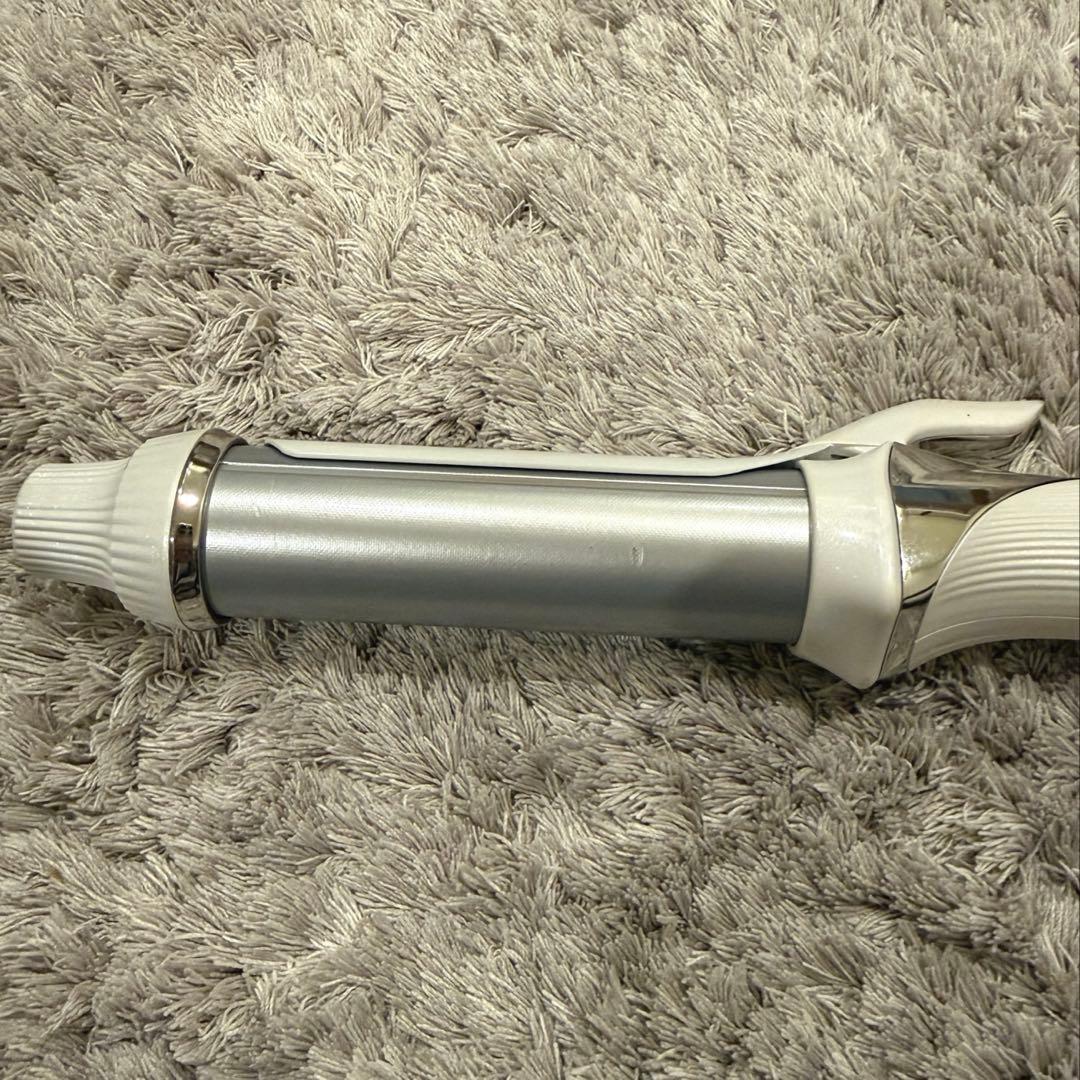 リファ ビューテック カール ヘア アイロン 32mm ホワイト　2022年製