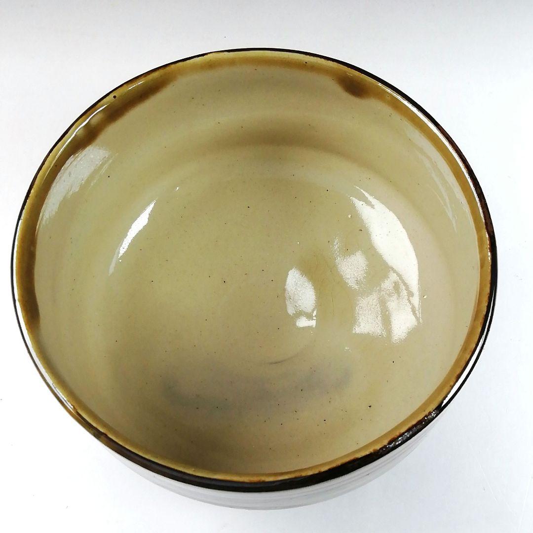 Ｔ２６　茶碗　『壷屋焼』『赤絵茶碗』『新垣勉』　共箱　抹茶碗　茶道具