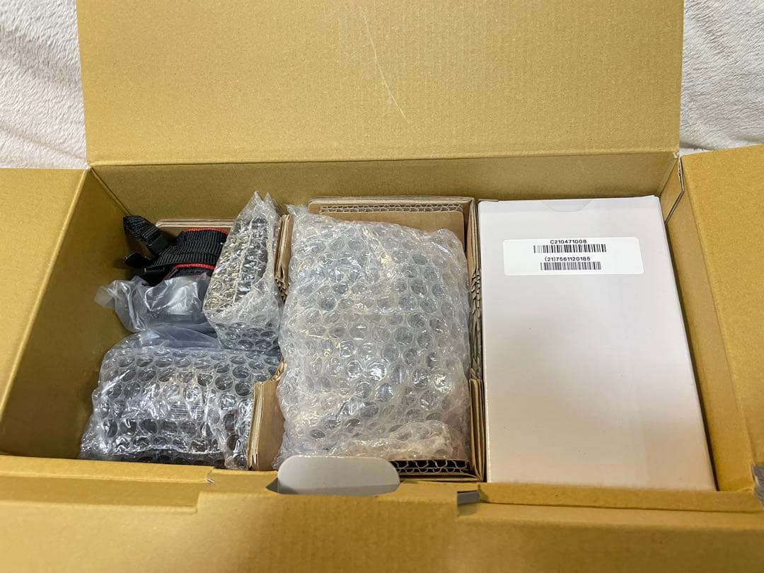 【める】Canon EOS Kiss X9ダブルレンズセット