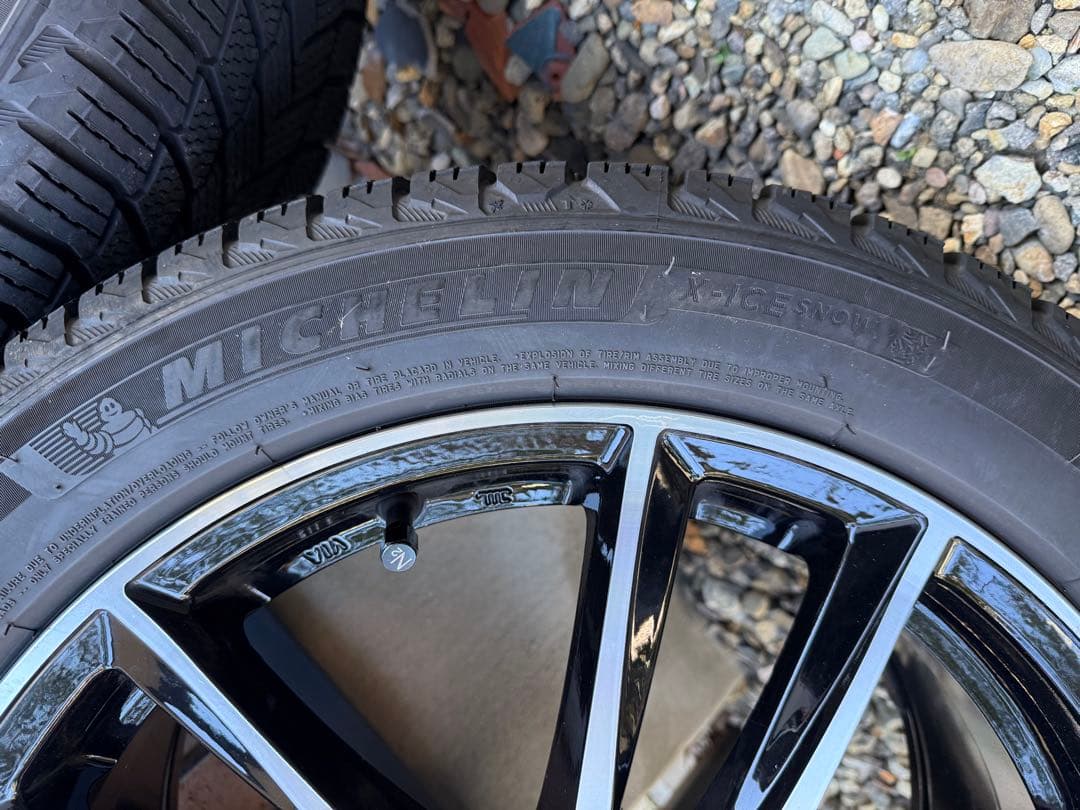 ①メルセデスE300用245/45 R18 ミシュランスタッドレスMAKホイール