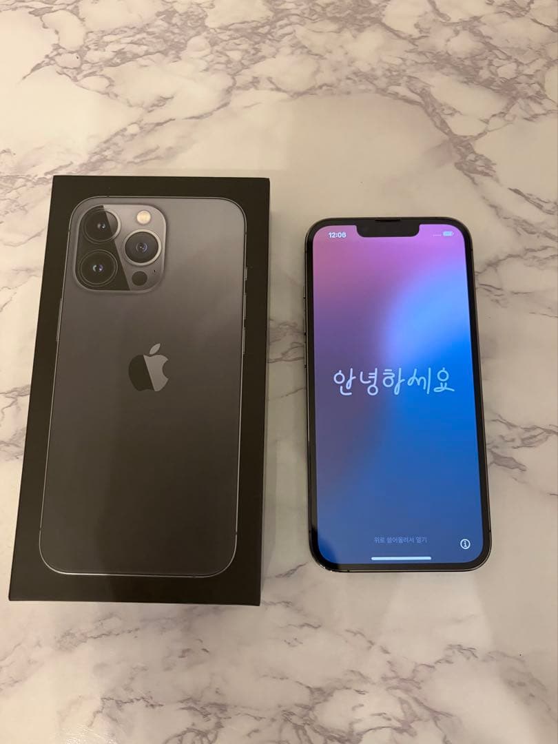 【極美品・バッテリー新品】iPhone 13 PRO 256GB グラファイト