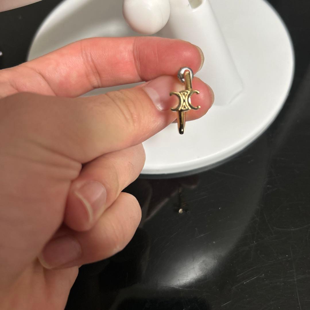 ゴールド フープピアス 片耳用セリーヌ