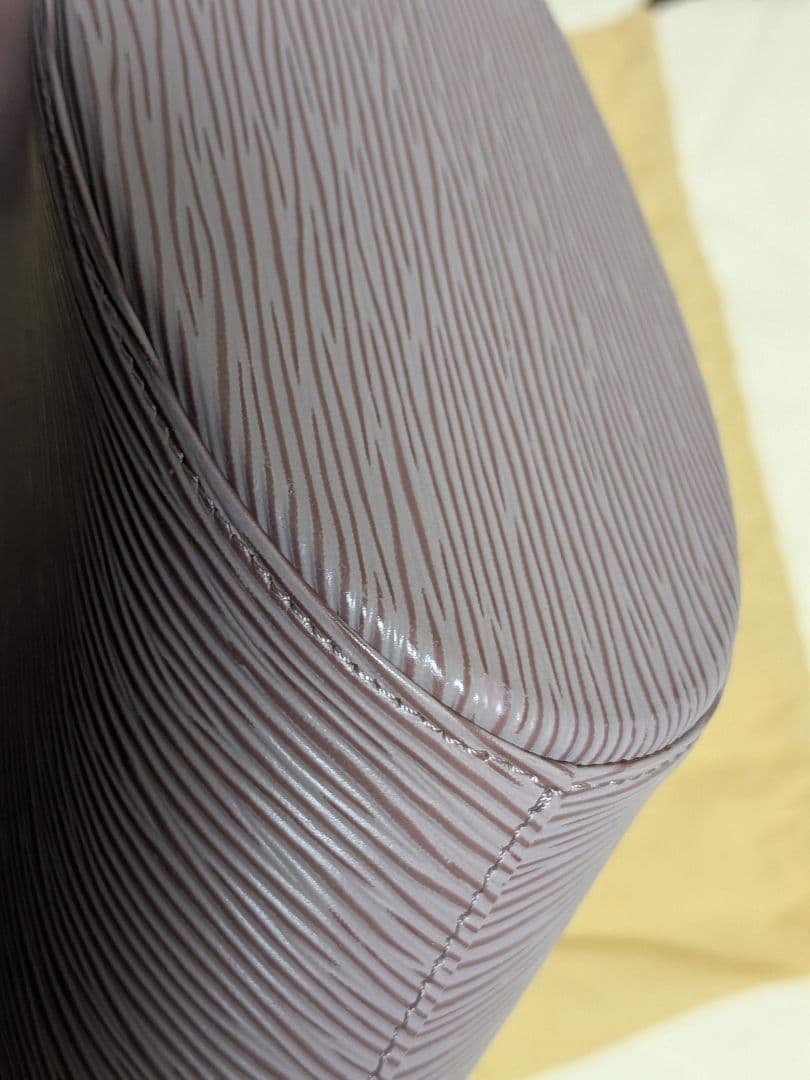 美品 ルイヴィトン エピ ノクタンブル ライラック