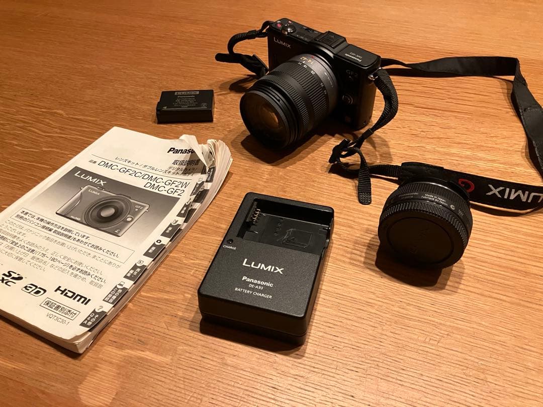 Panasonic DMC-GF2 ミラーレス一眼 14-42mm