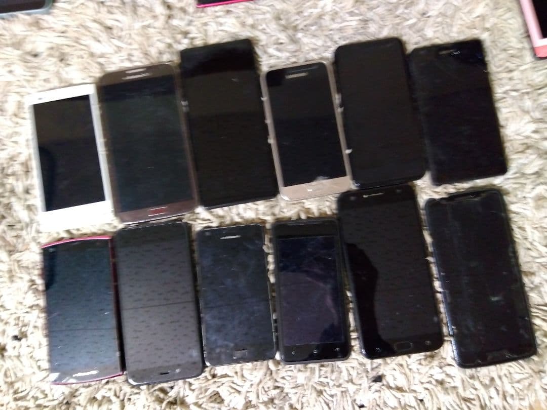 スマホまとめ売り５６本ジャンク品