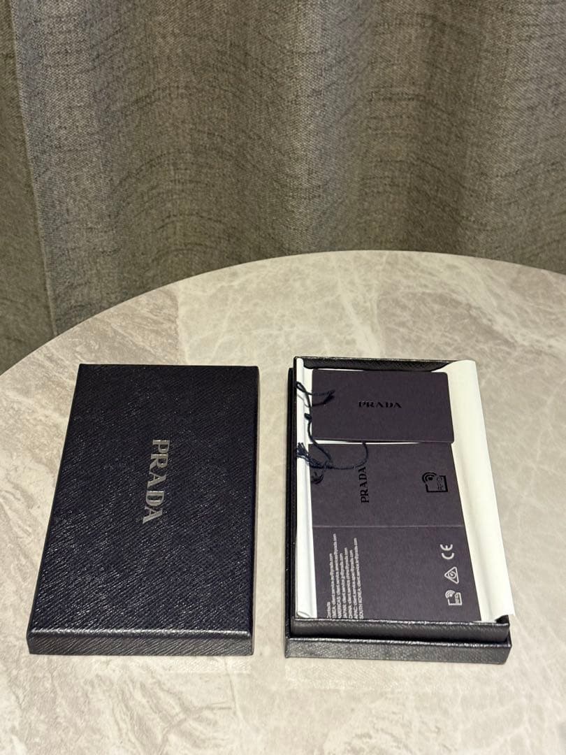 PRADA サフィアーノ14promax iPhoneケース　黒