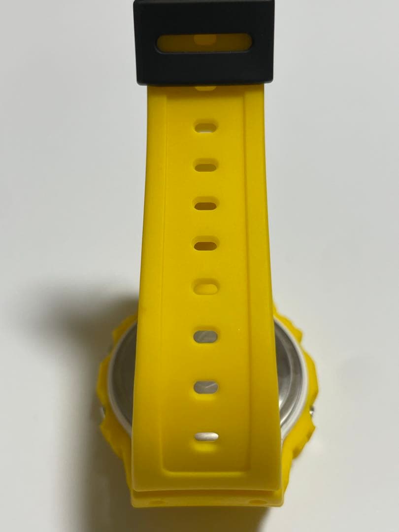 美品　G-SHOCK DW-5600REC イエロー