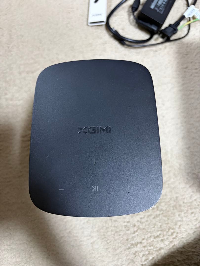 XGIMI HALO プロジェクター　+ 専用収納ケース