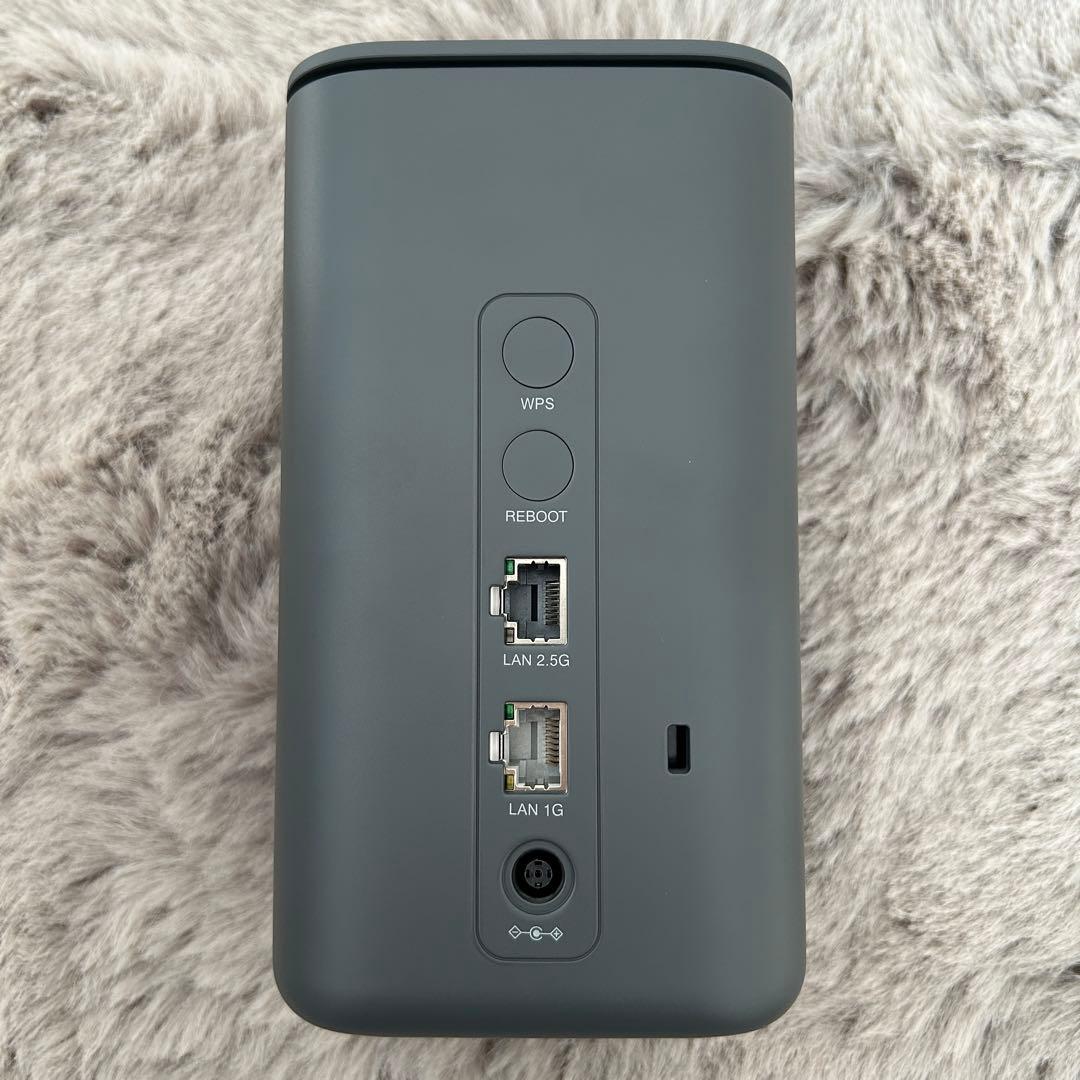 docomo  5G SHARP HR02 Wi-Fiルーター グレー