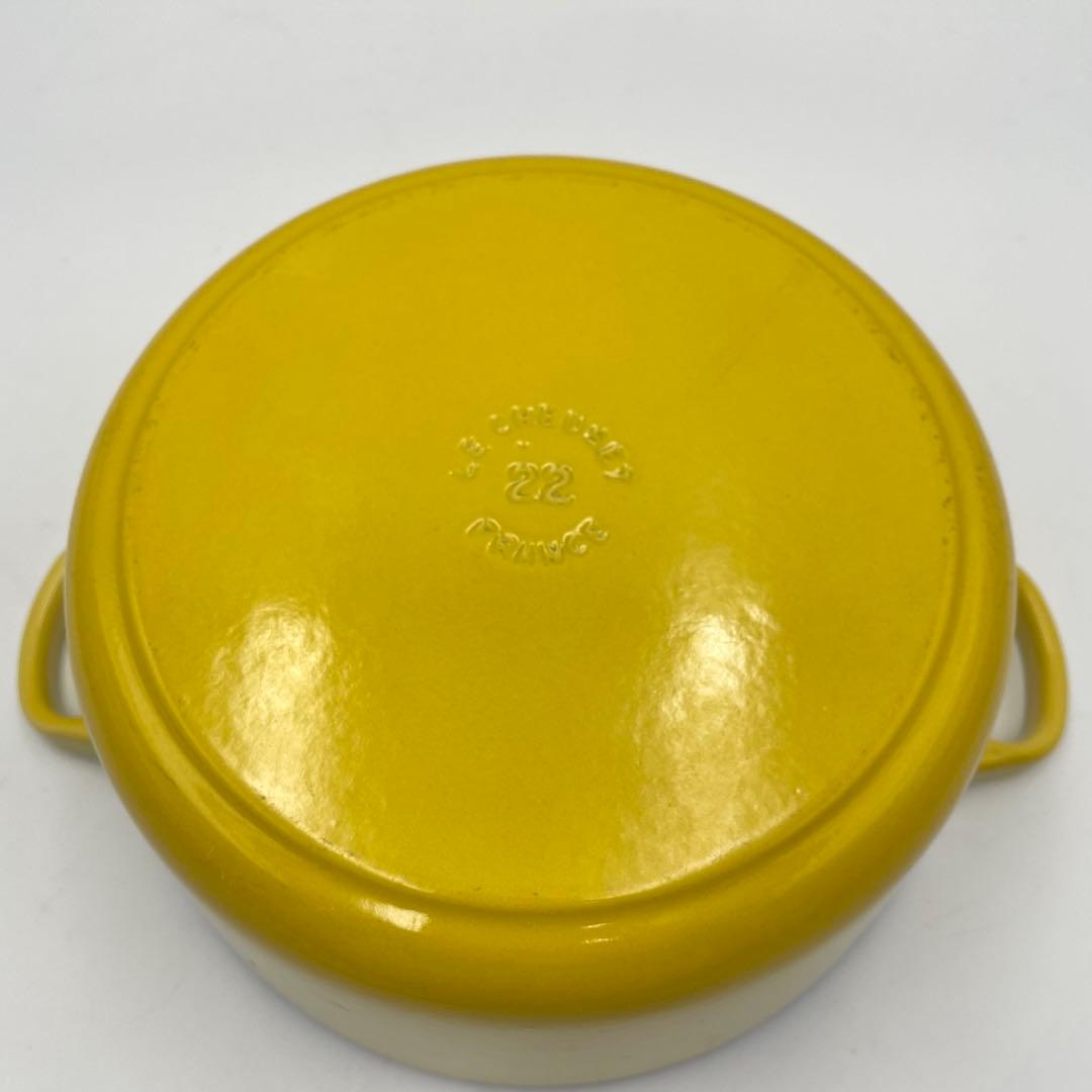美品　ル・クルーゼ　ココットロンド　22cm イエロー