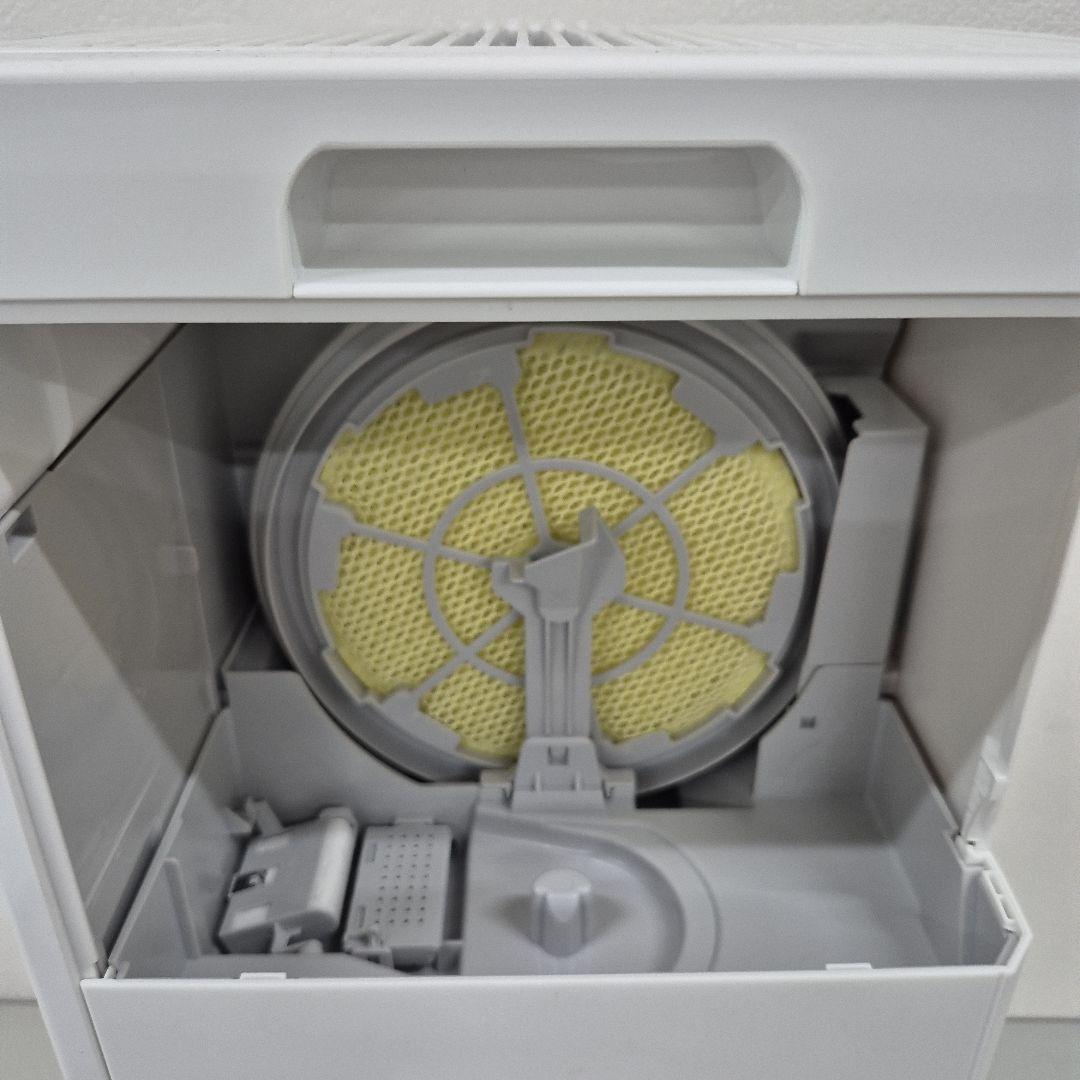 M7/1224y06　ダイキン MCK505A-W スリムタワー型 空気清浄機