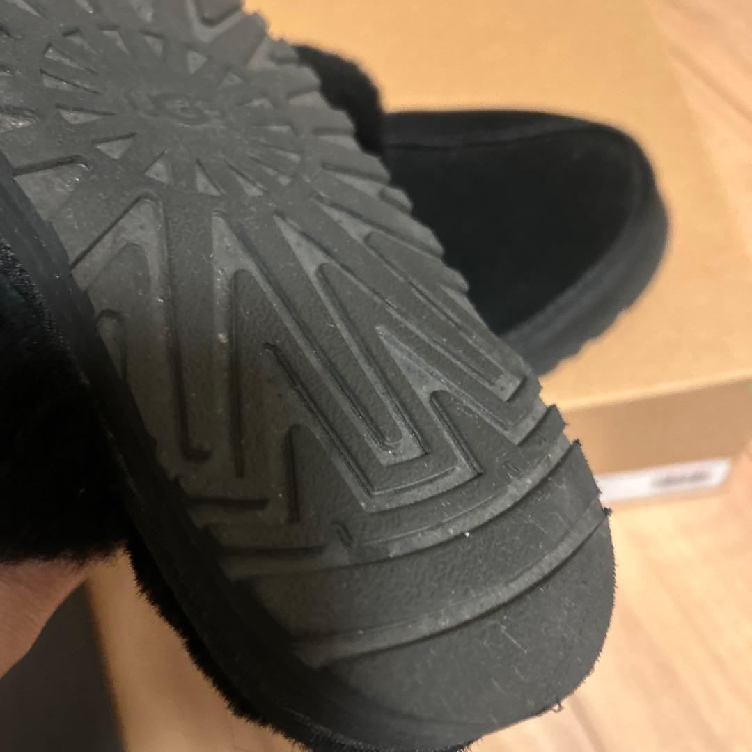 UGG ファーサンダル　ファンケット　レディース　23.5 黒　キッズサイズ