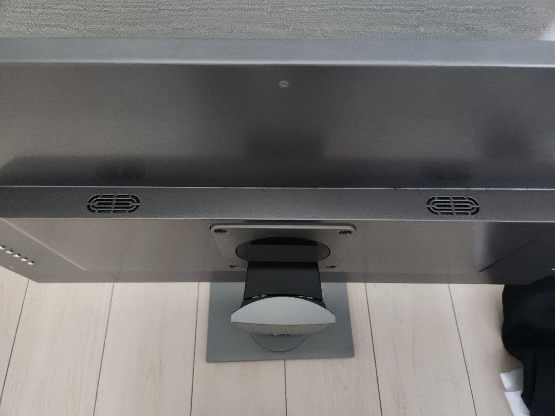 32インチ WQHD 165Hz 金属筐体 IPS 広色域 縦回転 スピーカー