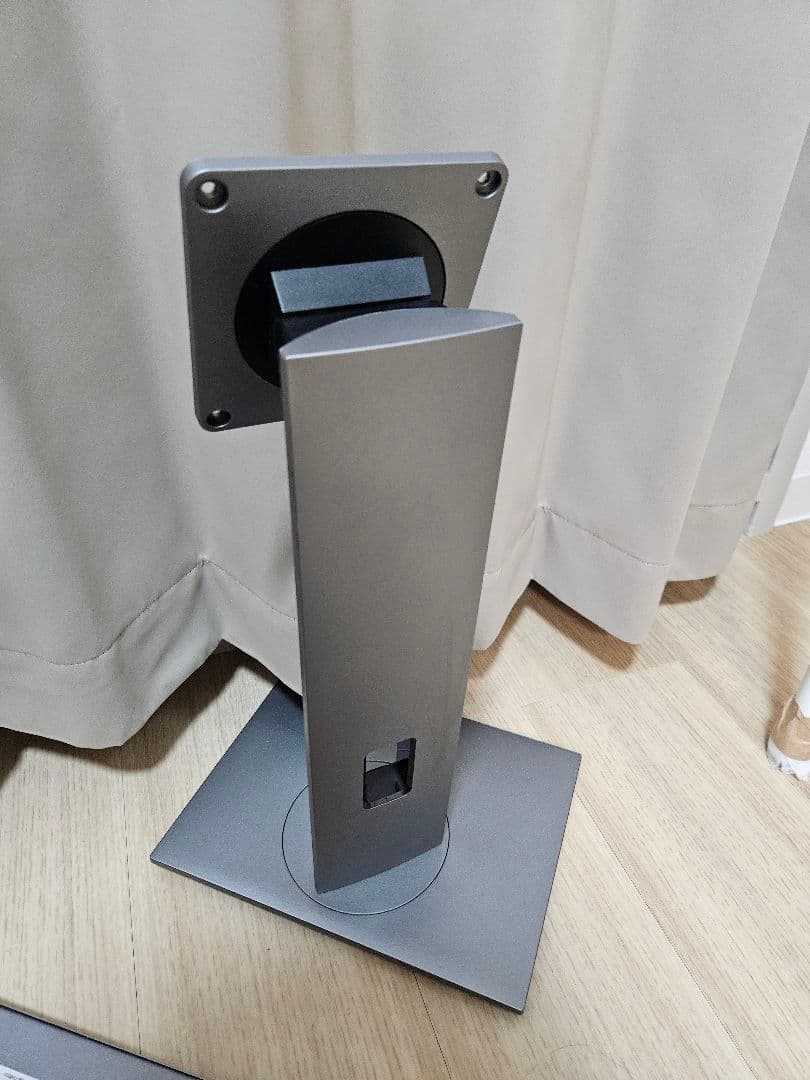 32インチ WQHD 165Hz 金属筐体 IPS 広色域 縦回転 スピーカー