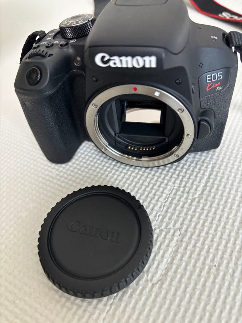 【のんのん様】Canon デジタル一眼レフ　EOS Kiss X9i