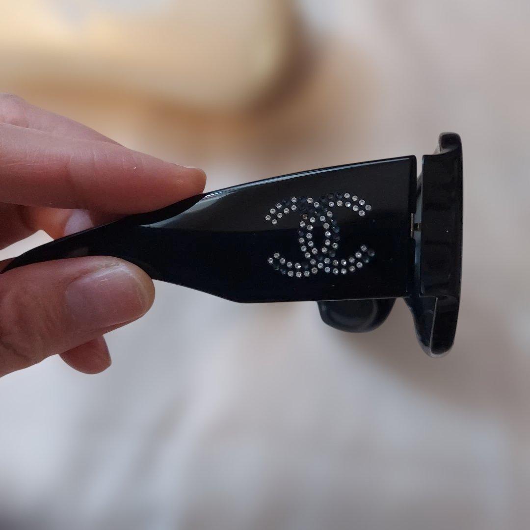 CHANEL ブラック サングラス ストーン装飾