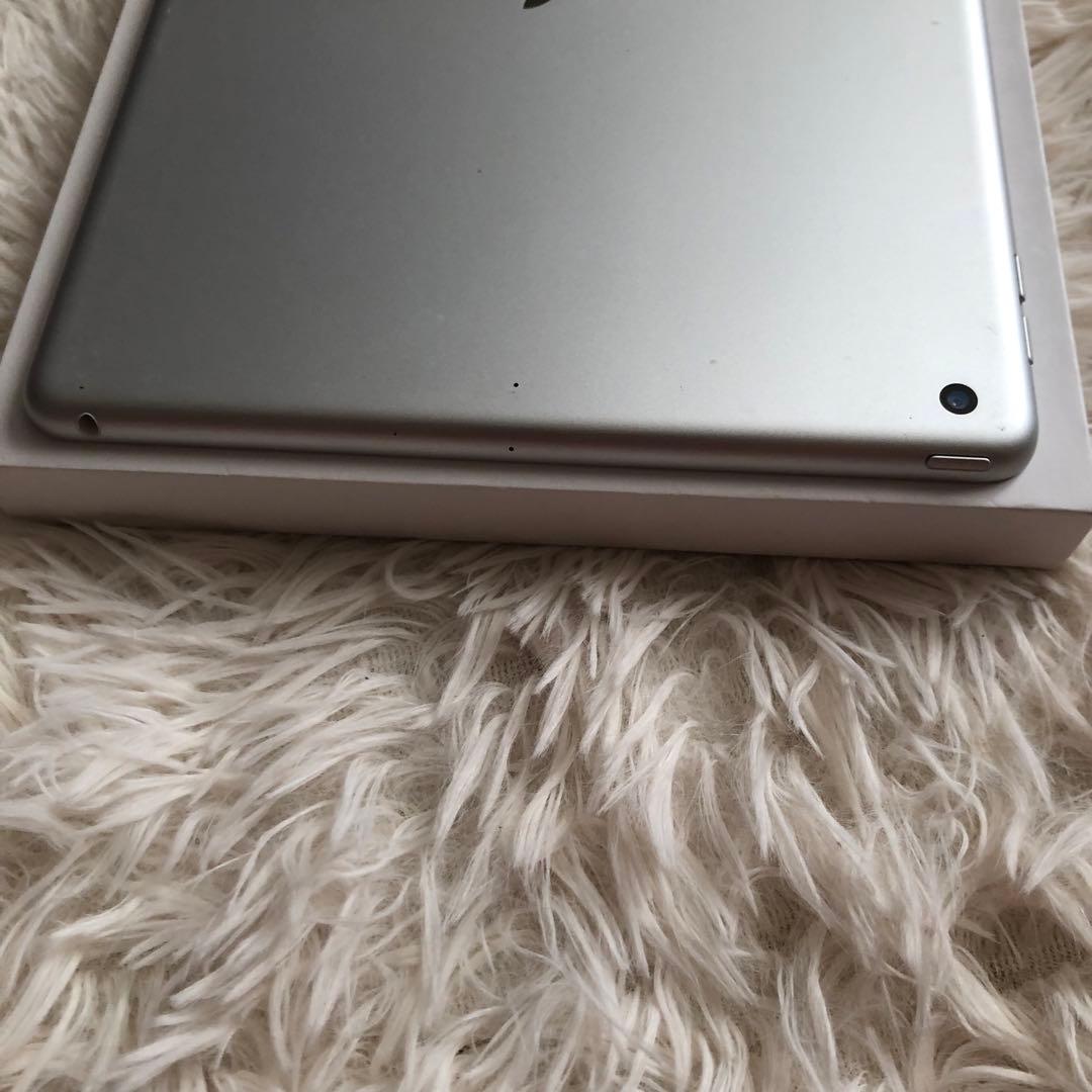 【完動品】iPad 第9世代 256GB 【すぐ発送】