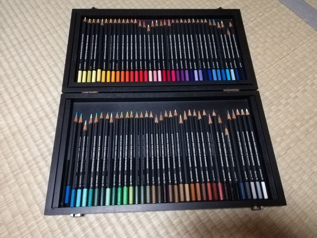 値下げ DERWENTダーウェント スタジオ色鉛筆 72本セット 木製ケース入り